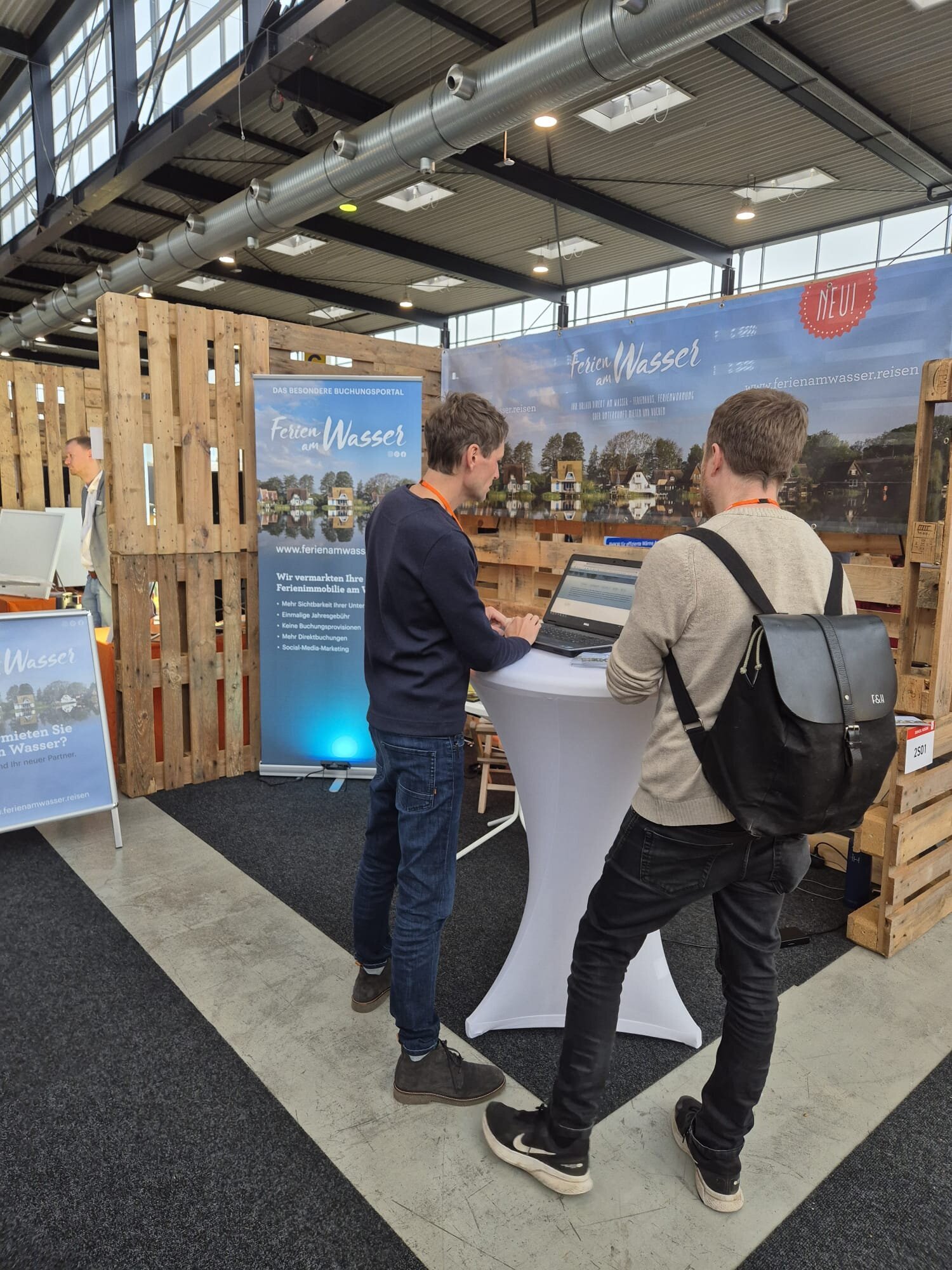 Messestand von "Ferien am Wasser"